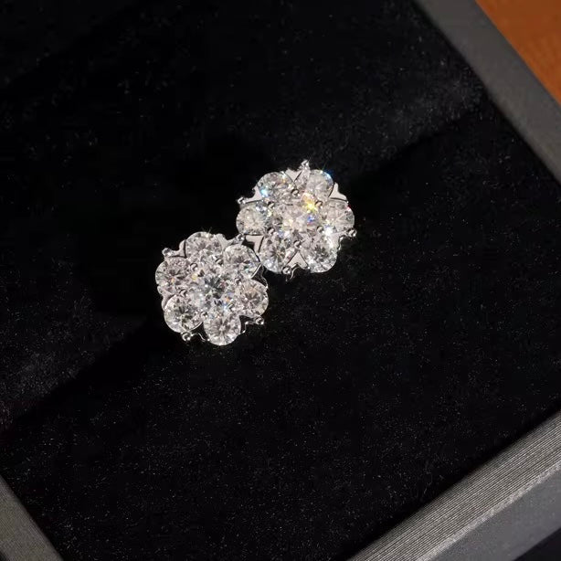 14k Gold 8MM Cluster Diamond Stud Earrings